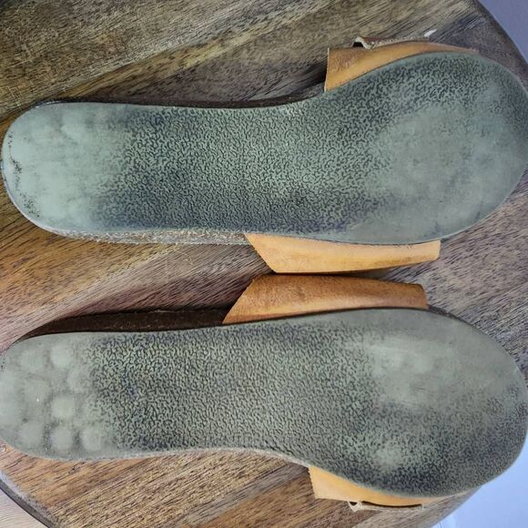 Blowfish Brown Slip-on Sandals Size 7.5 Light Brown Vegan Sandals - Picture 7 of 10